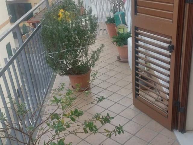 Appartamento in affitto a Pozzuoli NA