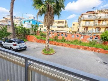 Appartamento in affitto a Pozzuoli NA