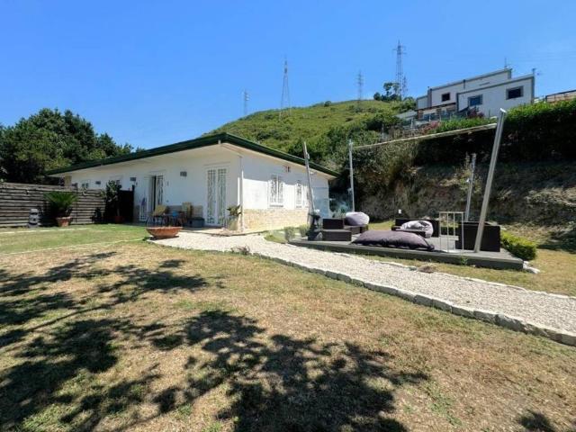 Appartamento in affitto a Pozzuoli NA
