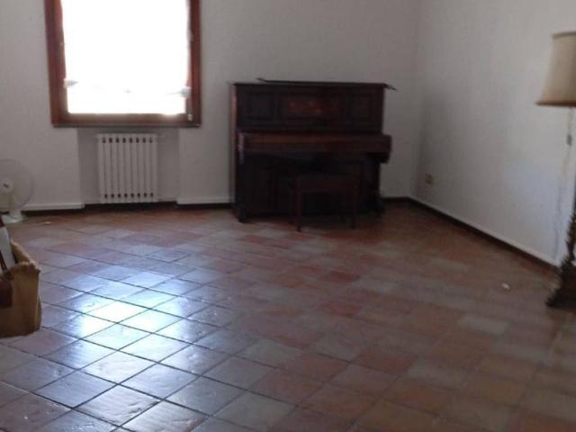 Appartamento in affitto a Pozzuoli NA