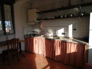 Appartamento in affitto a Pozzuoli via Giovanni Verga, arredato, riscaldamento autonomo, buono stato TrovaCasa