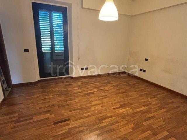 Appartamento in affitto a Prato, non arredato/vuoto, terrazzo, posto auto coperto TrovaCasa