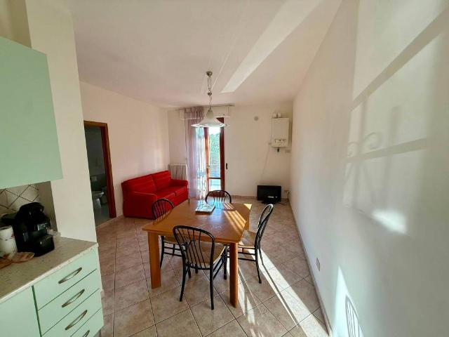 Appartamento in affitto a Prato, box, terrazzo, parzialmente arredato TrovaCasa