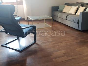 Appartamento in affitto a Prato via Jean Louis Protche, posto auto, box, parzialmente arredato TrovaCasa