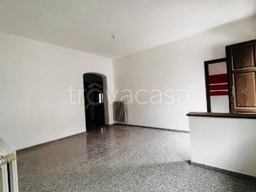 Appartamento in affitto a Priocca via Umberto I, non arredato/vuoto, box, libero subito TrovaCasa