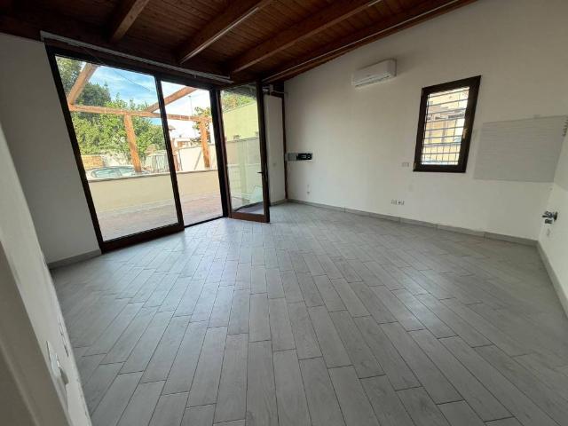 Appartamento in affitto a Quarto NA