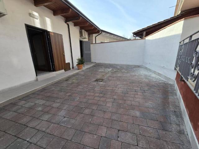 Appartamento in affitto a Quarto NA