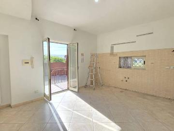 Appartamento in affitto a Quarto NA