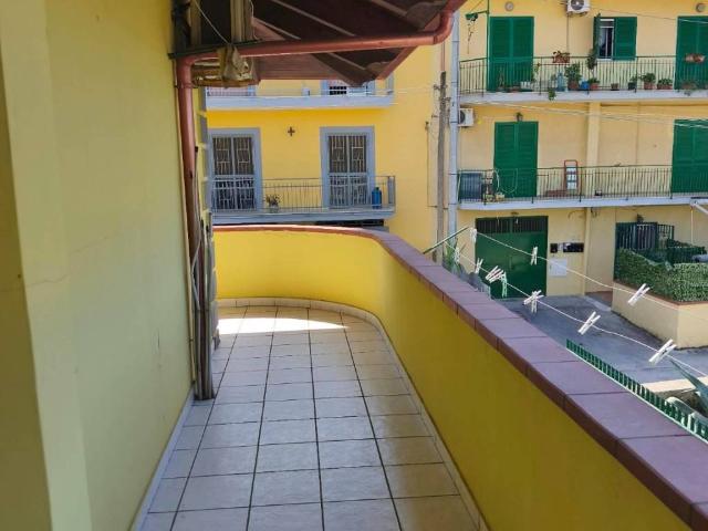 Appartamento in affitto a Quarto NA