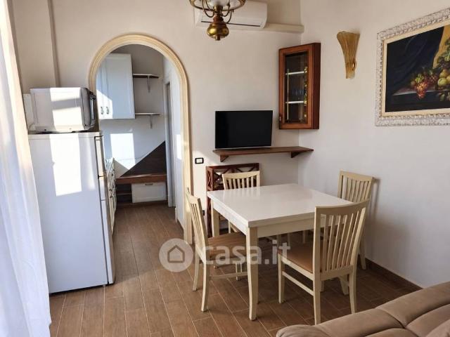 Appartamento in affitto a Quarto NA