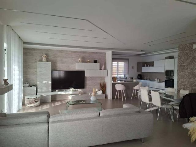Appartamento in affitto a Quarto NA
