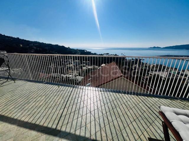Appartamento in affitto a Rapallo via Privata Bozzo Costa, arredato, box, terrazzo TrovaCasa