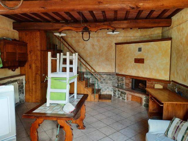 Appartamento in affitto a Reggello, arredato, giardino, travi a vista TrovaCasa