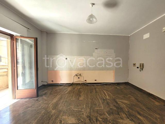 Appartamento in affitto a Reggio di Calabria via Abate Sant'Elia Diramazione Privata, 12, non arredato/vuoto, terrazzo, caminetto TrovaCasa