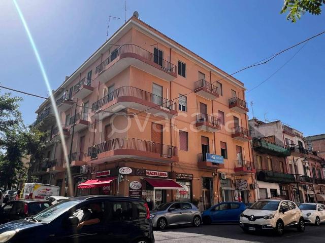 Appartamento in affitto a Reggio di Calabria via Giuseppe de Nava, ascensore, centrale, luminoso TrovaCasa