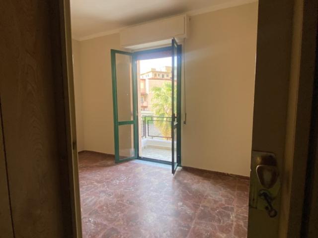 Appartamento in affitto a Reggio di Calabria case Popolari Via Saracinello, 7 15, non arredato/vuoto, ultimo piano, ristrutturato TrovaCasa