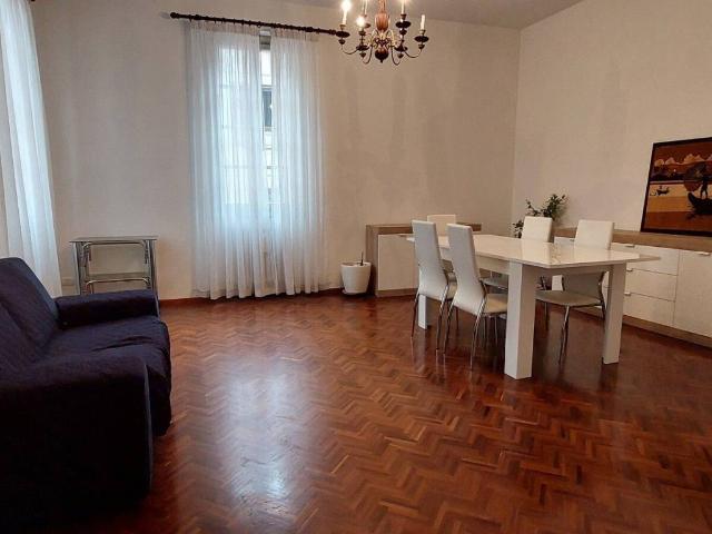 Appartamento in affitto a Reggio Emilia RE