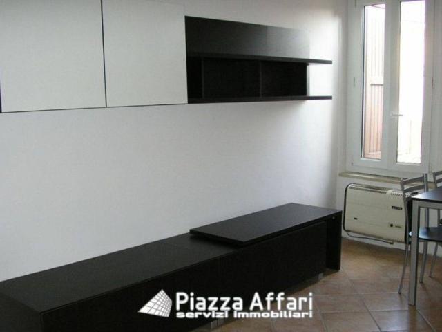 Appartamento in affitto a Reggio nell'Emilia via Del Portone, 8, arredato, ristrutturato, centrale TrovaCasa