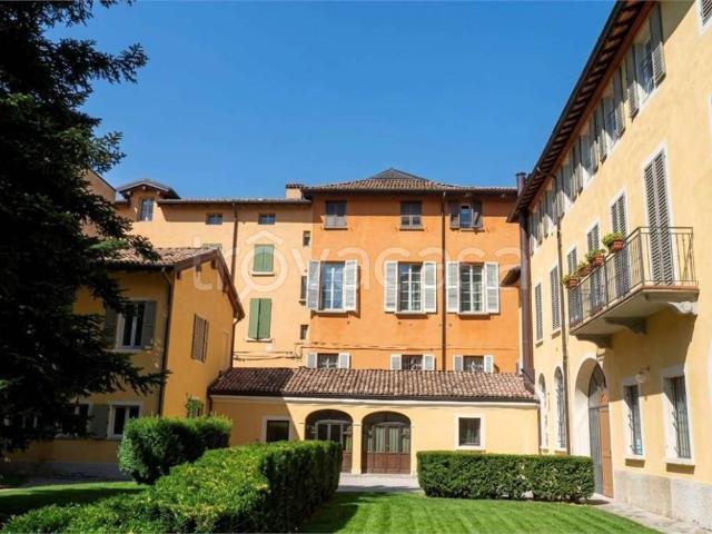 Appartamento in affitto a Reggio nell'Emilia via Fontanelli, arredato, riscaldamento autonomo, immobile di prestigio TrovaCasa
