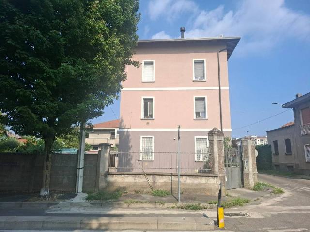 Appartamento in affitto a Rescaldina MI