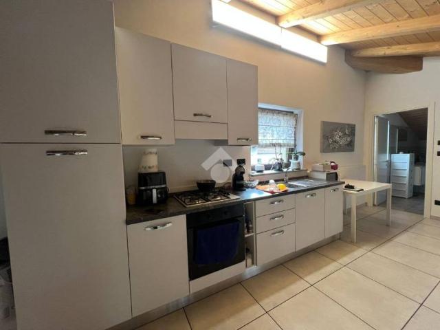 Appartamento in affitto a Revello viale Umberto I, 2, terrazzo, parzialmente arredato, ultimo piano TrovaCasa