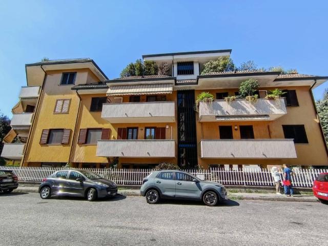 Appartamento in affitto a Rho
