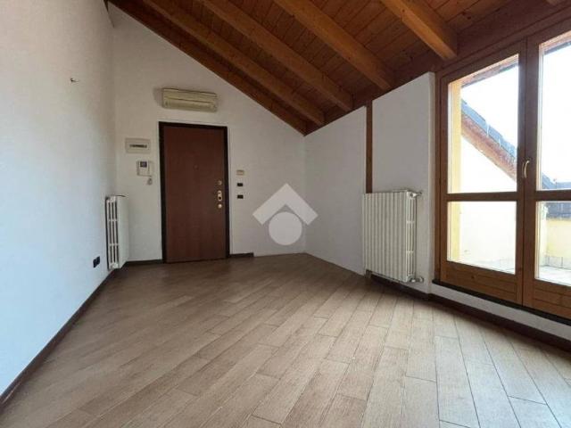 Appartamento in affitto a Rho MI