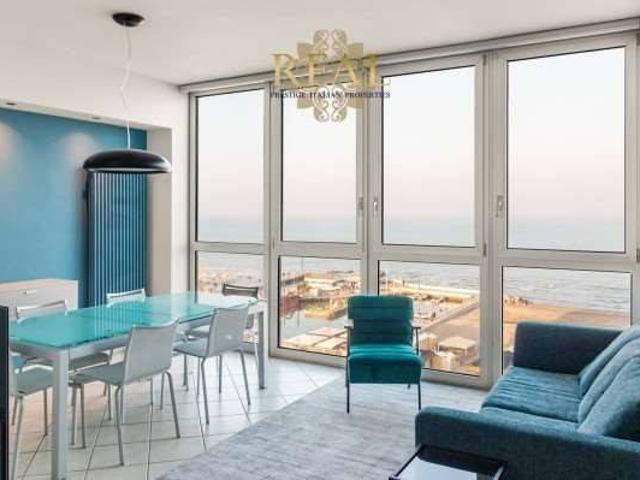 Appartamento in affitto a Riccione, lavastoviglie, luminoso, balcone TrovaCasa