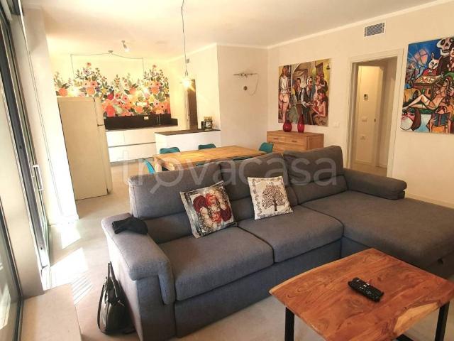Appartamento in affitto a Riccione viale Maria Borman Ceccarini, 147, arredato, giardino privato, terrazzo TrovaCasa