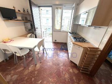 Appartamento in affitto a Riccione viale Goffredo Mameli, arredato, terrazzo, aria condizionata TrovaCasa