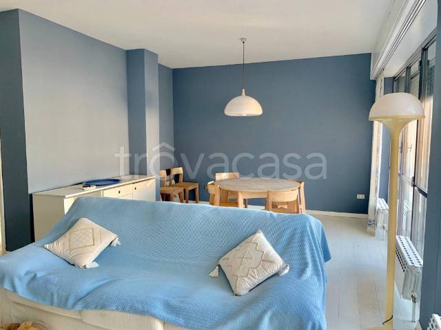 Appartamento in affitto a Riccione viale San Martino, arredato, terrazzo, ascensore TrovaCasa