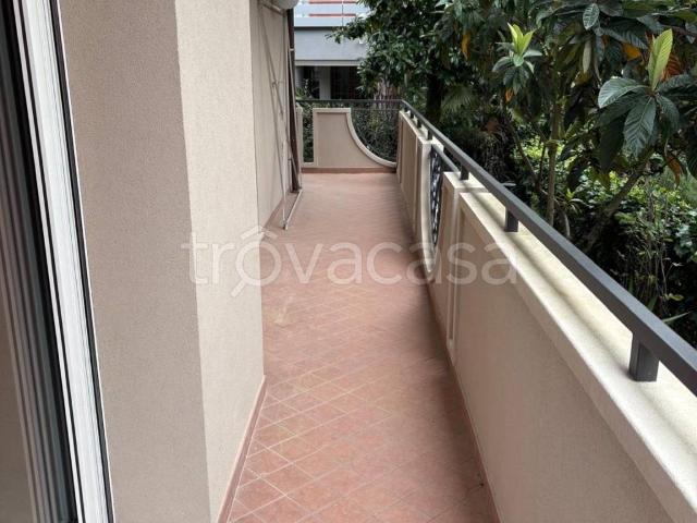 Appartamento in affitto a Riccione viale Trento Trieste, 1A, arredato, posto auto, terrazzo TrovaCasa