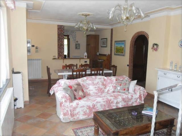 Appartamento in affitto a Riccò del Golfo di Spezia SP