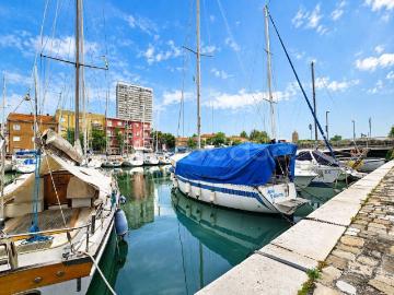 Appartamento in affitto a Rimini via Sinistra del Porto, arredato, posto auto, vista panoramica TrovaCasa