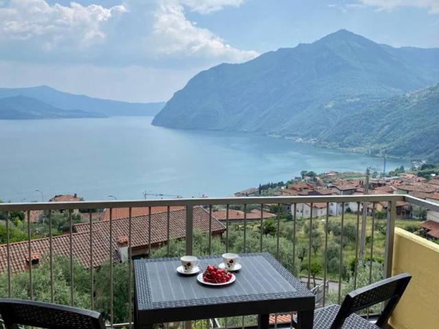Appartamento in affitto a Riva di Solto BG