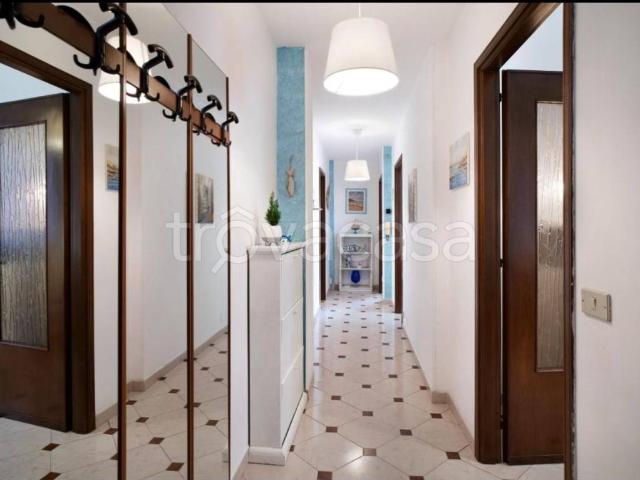Appartamento in affitto a Riva Ligure via Giuseppe Garibaldi, 19, arredato, terrazzo, luminoso TrovaCasa