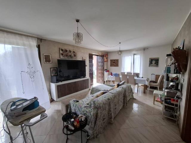 Appartamento in affitto a Riva Presso Chieri TO