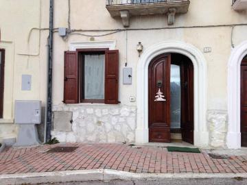 Appartamento in affitto a Rivisondoli AQ