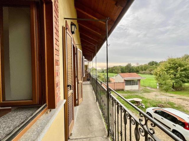 Appartamento in affitto a Rocca Canavese TO