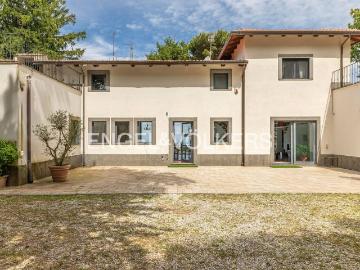 Appartamento in affitto a Rocca di Papa RM