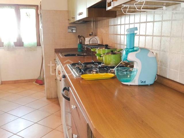Appartamento in affitto a Rocca di Papa via Fosso Martino, 56, arredato, vicinanze negozi, senza ascensore TrovaCasa
