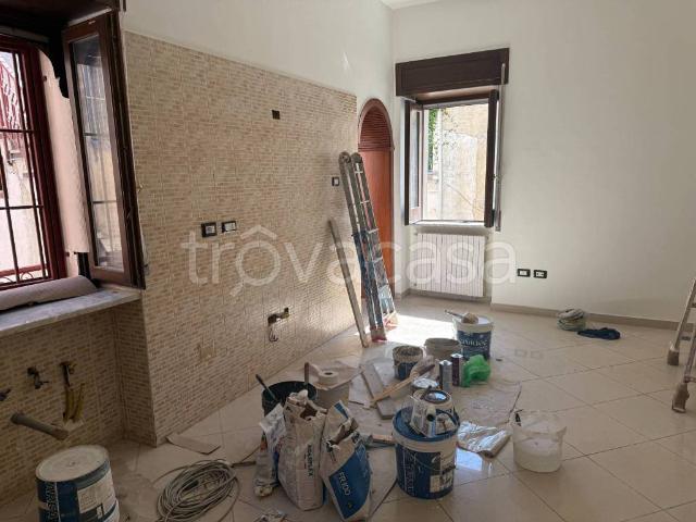 Appartamento in affitto a Roccapiemonte via Roma, non arredato/vuoto, centrale, lavanderia TrovaCasa