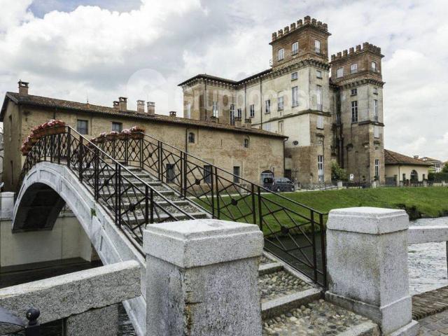 Appartamento in affitto a Robecco sul Naviglio via Matteotti, 35, arredato, riscaldamento autonomo, ascensore TrovaCasa