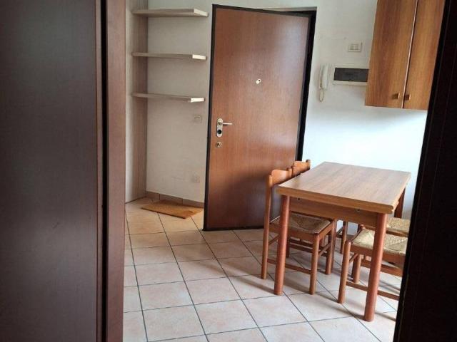 Appartamento in affitto a Rogeno LC