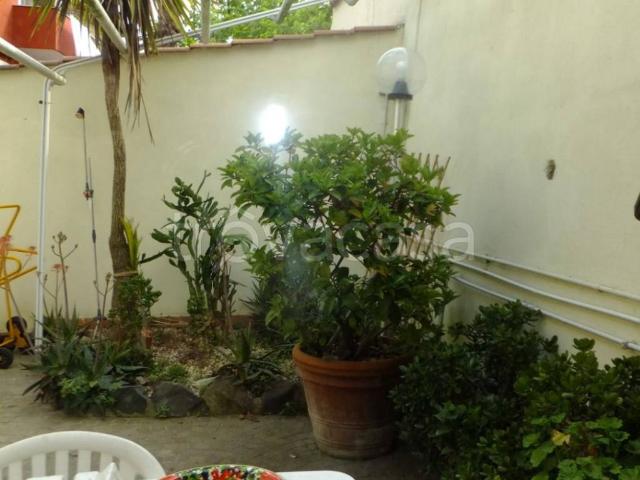 Appartamento in affitto a Roma, arredato, giardino privato, terrazzo TrovaCasa