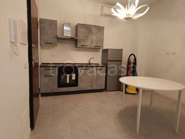 Appartamento in affitto a Roma, arredato, nuova costruzione, balcone TrovaCasa