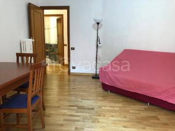 Appartamento in affitto a Roma largo Orazi e Curiazi, arredato, doppia esposizione, ristrutturato TrovaCasa