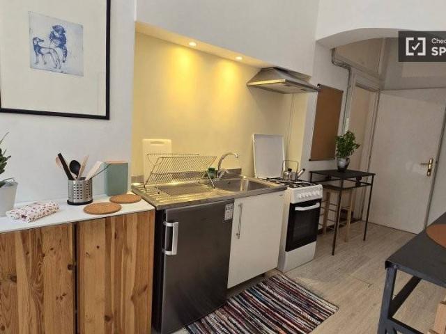 Appartamento in affitto a Roma p.Za di Sant'Apollonia, studio TrovaCasa