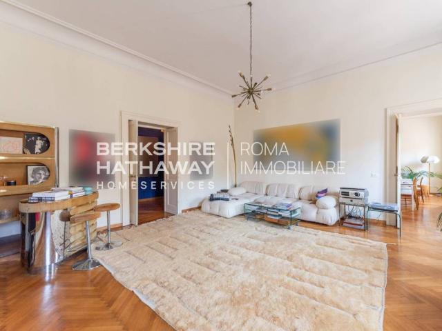 Appartamento in affitto a Roma piazza Farnese, non arredato/vuoto, immobile di prestigio, ascensore TrovaCasa