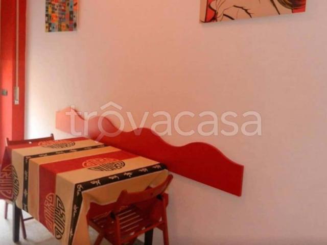 Appartamento in affitto a Roma piazza Roselle, Appio latino
